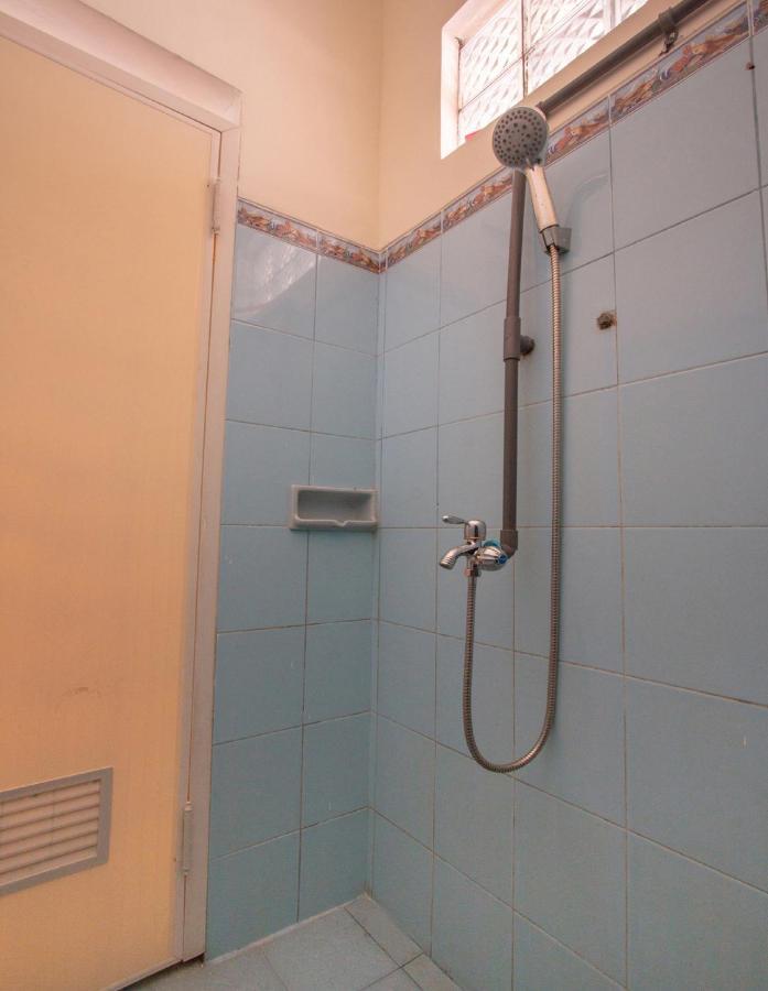 SPOT ON 3218 Bee Palm Family Syariah Hotel Malang Bagian luar foto